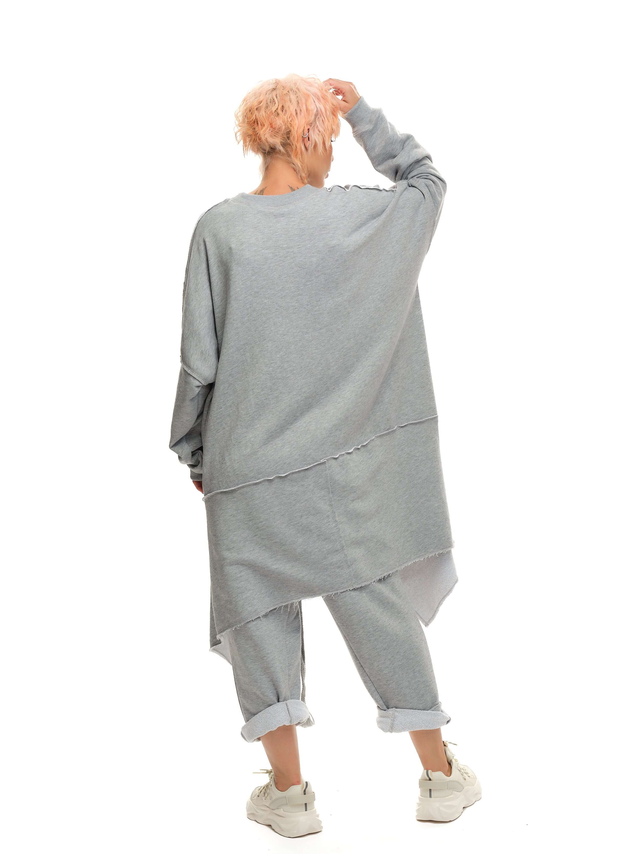 Asymmetric Grey Activewear Set - Image 5