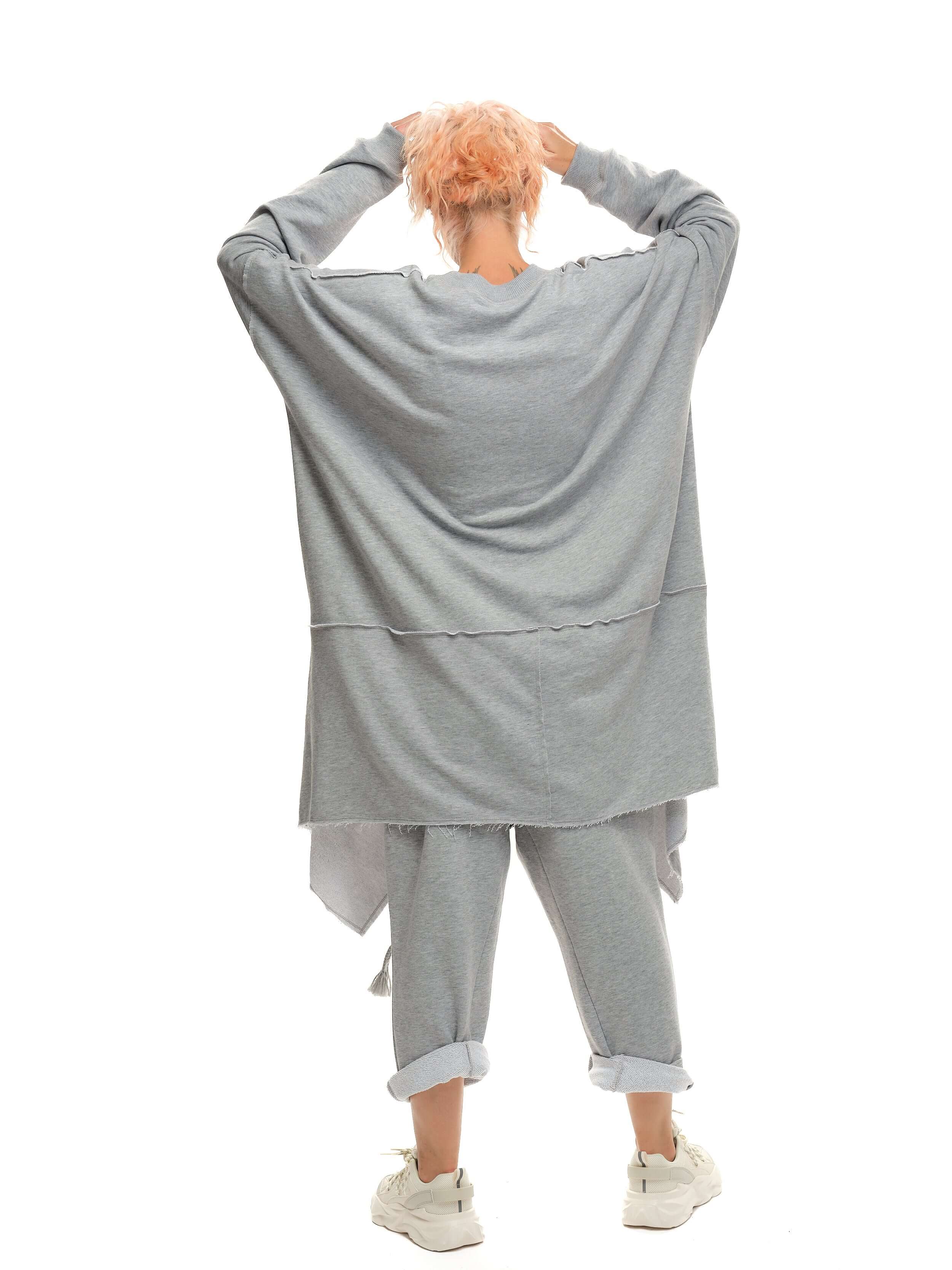 Asymmetric Grey Activewear Set - Image 6