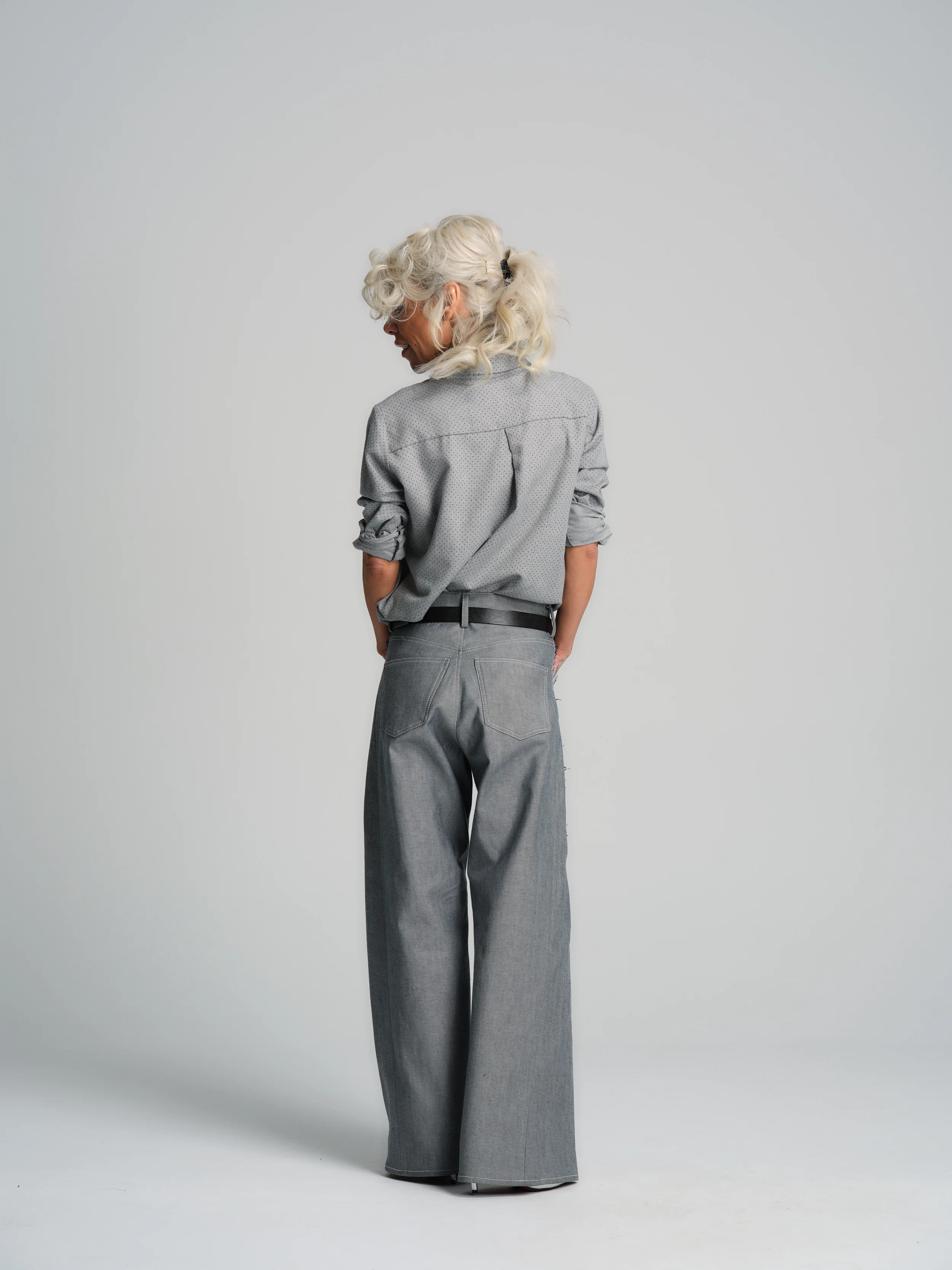 Baggy Grey Jeans - Image 10
