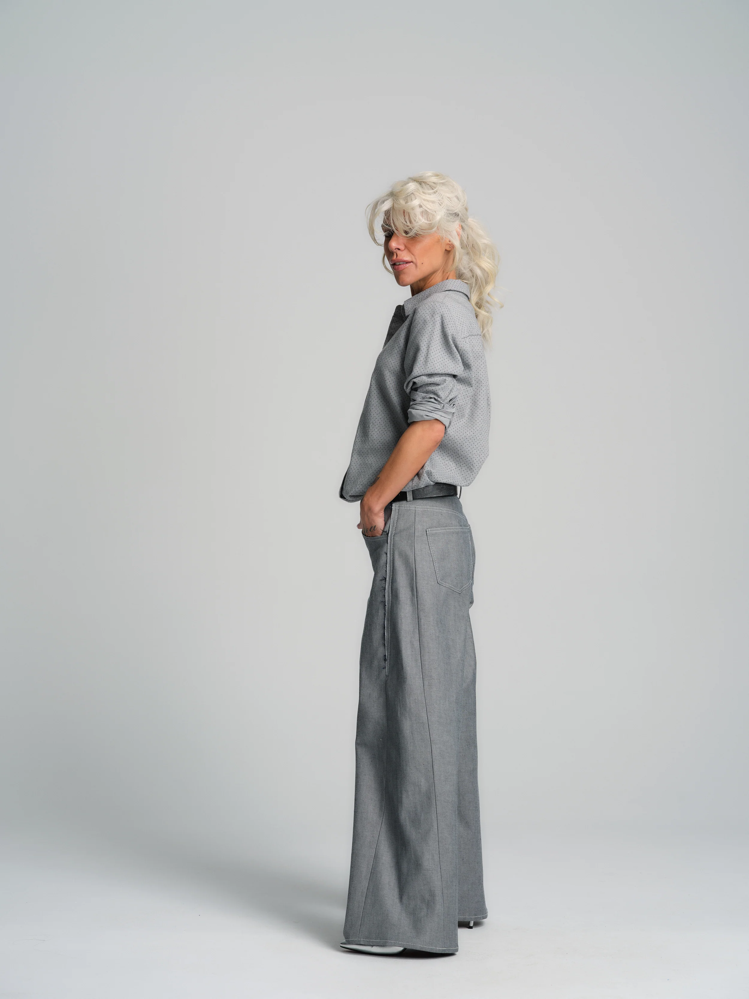 Baggy Grey Jeans - Image 9