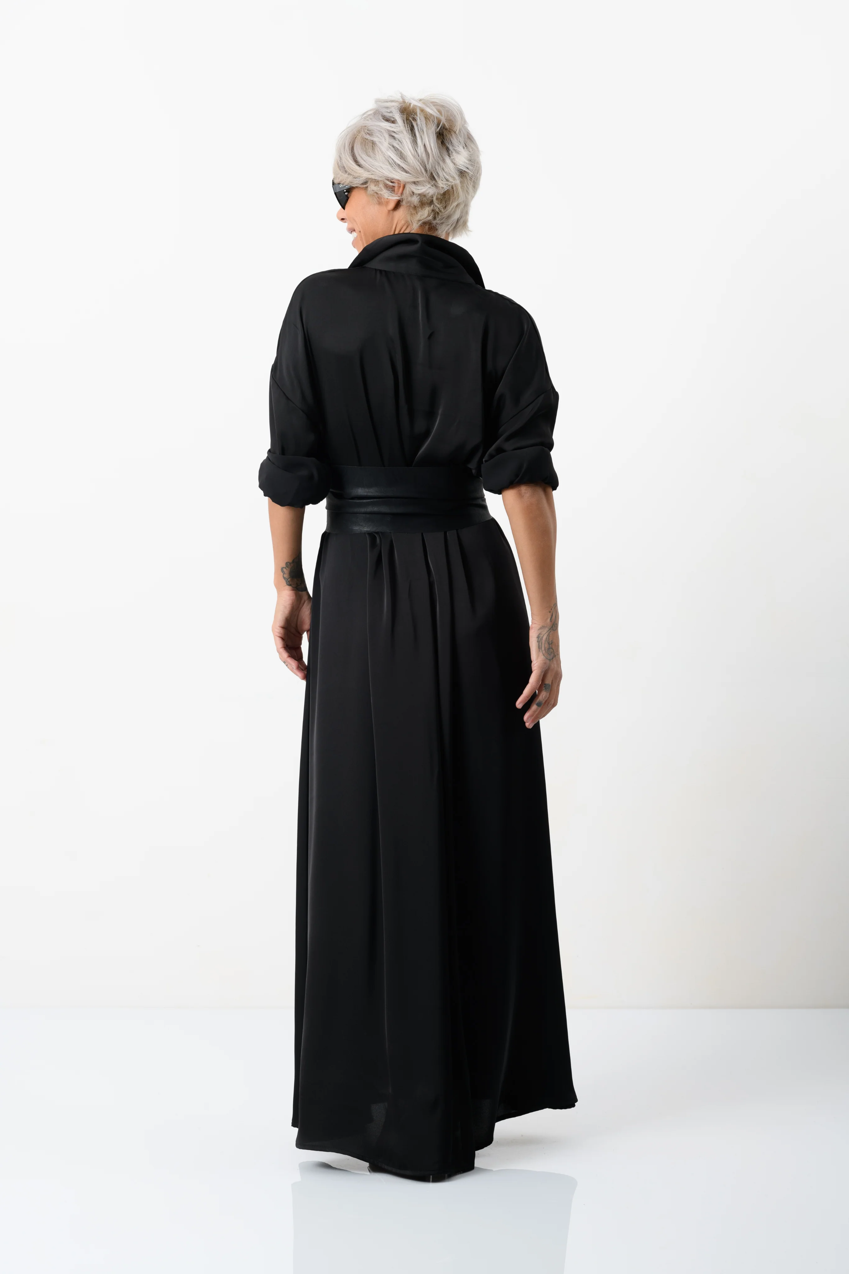 Elegant Maxi Black Shirt Dress with Vegan Leather Belt - Image 12