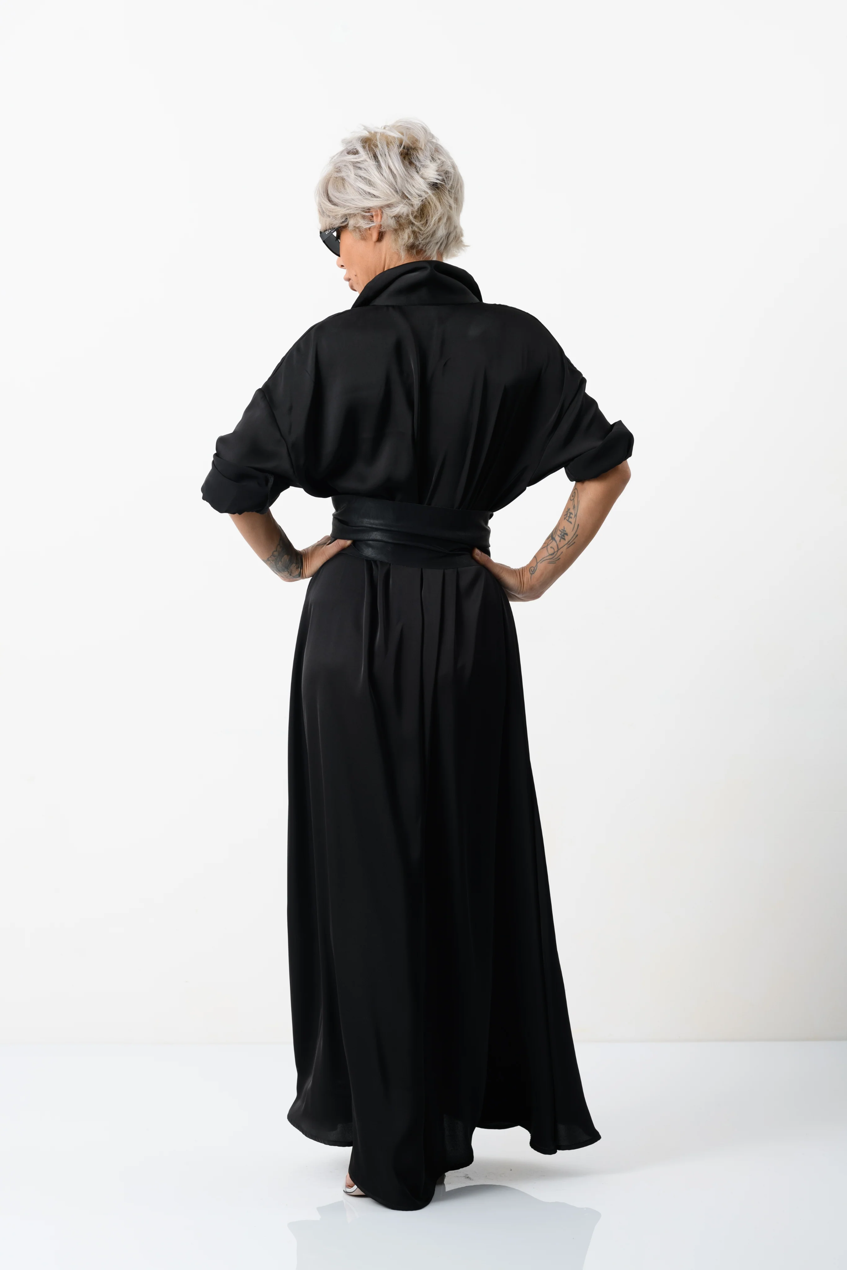 Elegant Maxi Black Shirt Dress with Vegan Leather Belt - Image 13