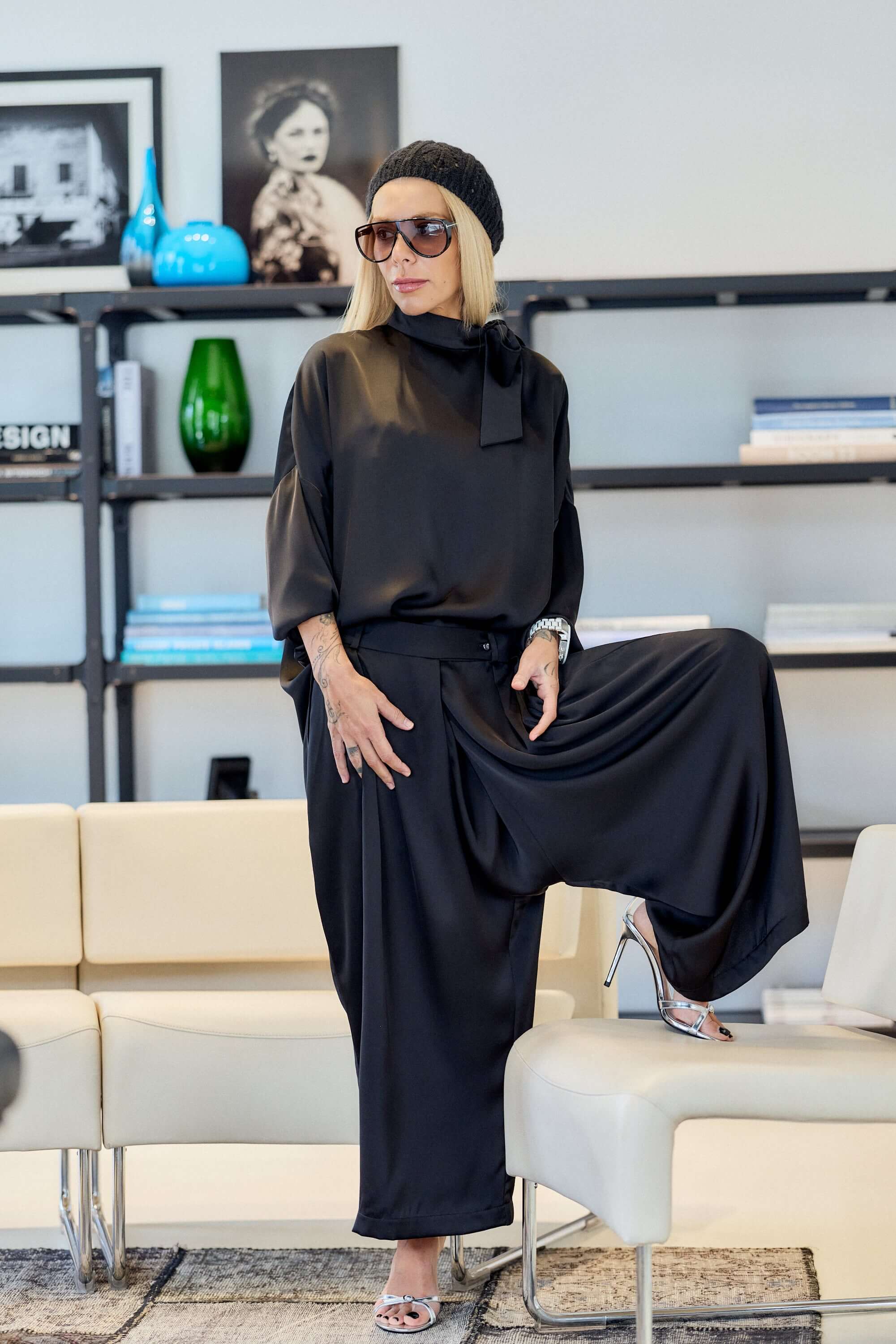 Black Satin Set with Shoulder Bow Detail - Image 2