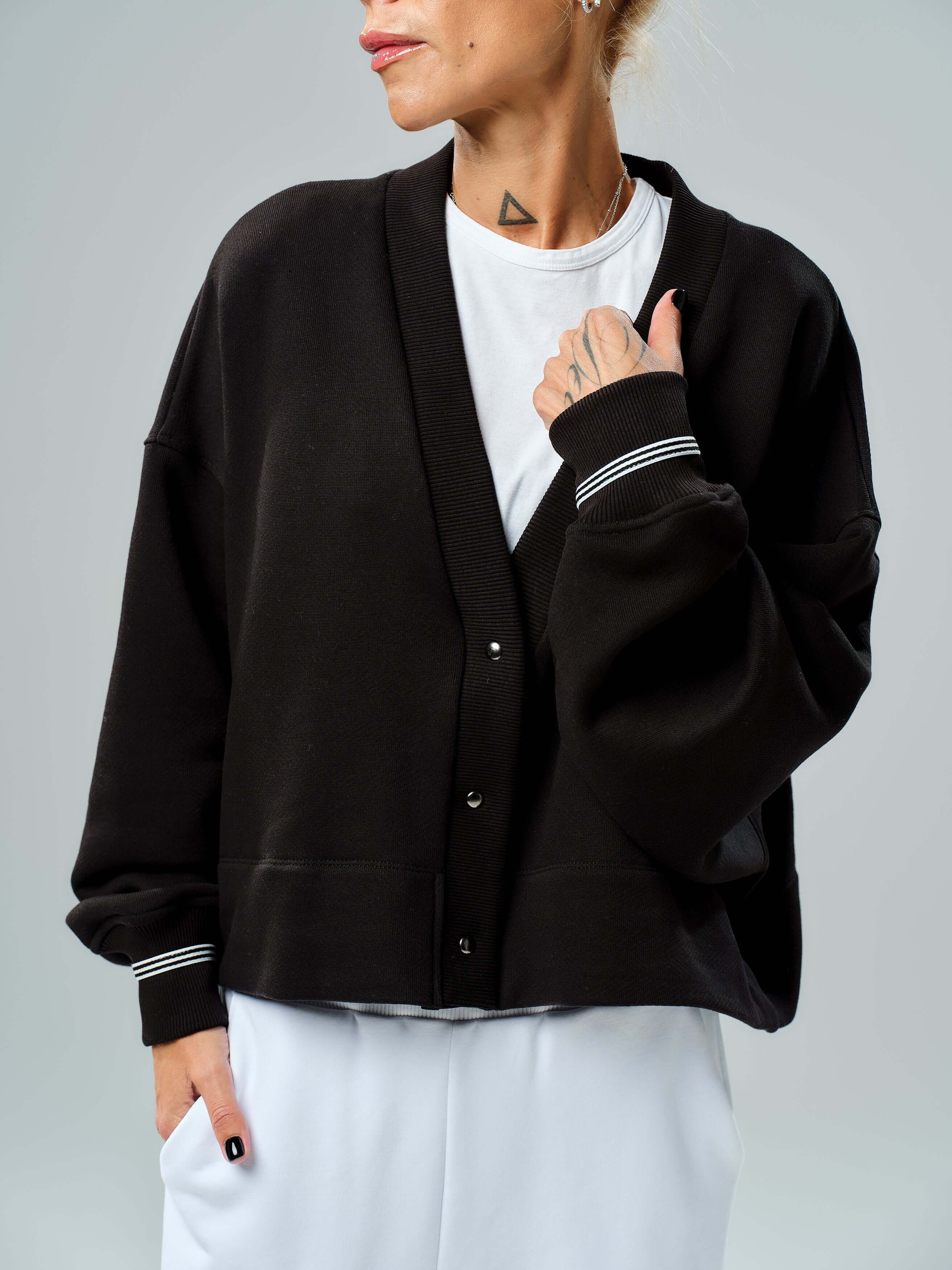 Black Snap-Button Jacket - Image 4