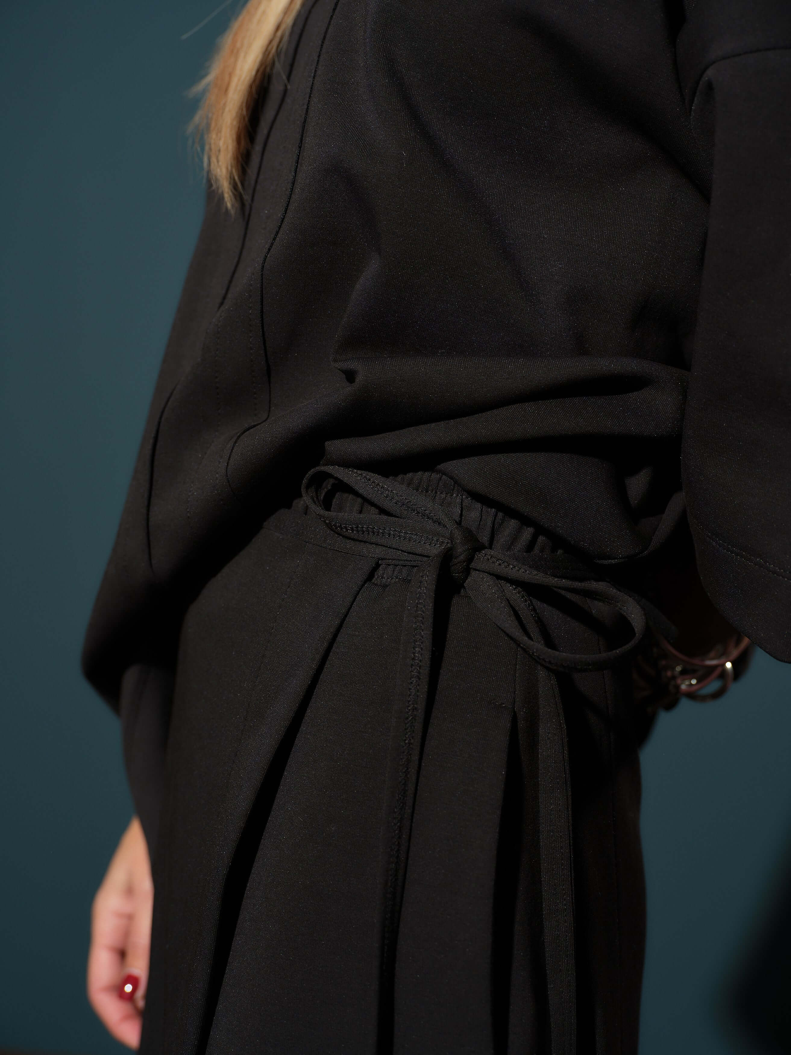 BLACK THREE-PIECE SET - Image 6