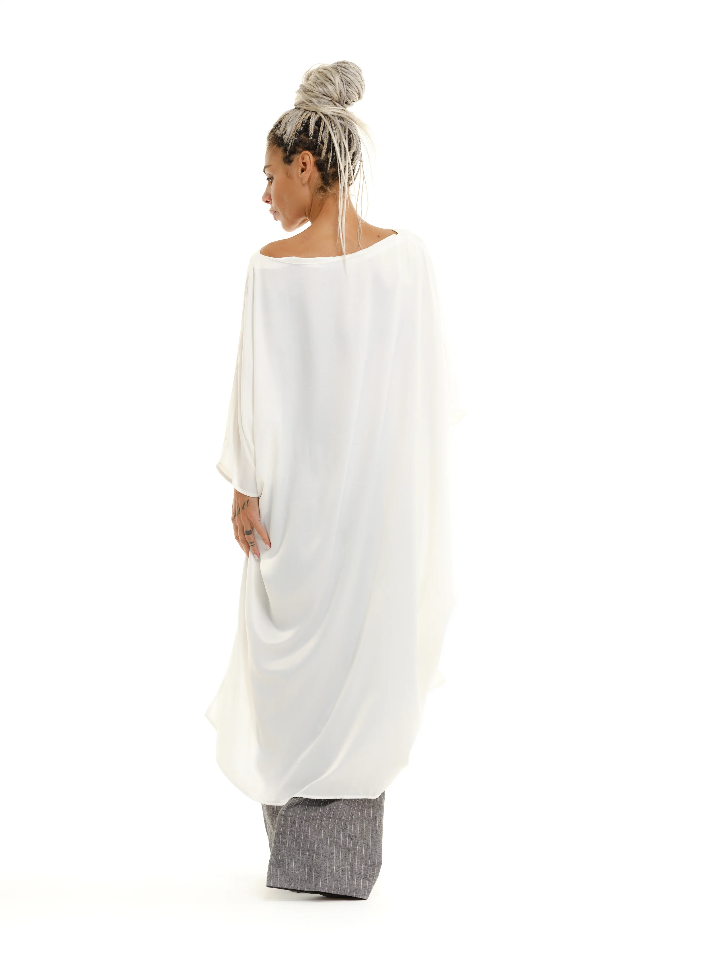 Off-The-Shoulder Maxi Tunic in White - Image 7