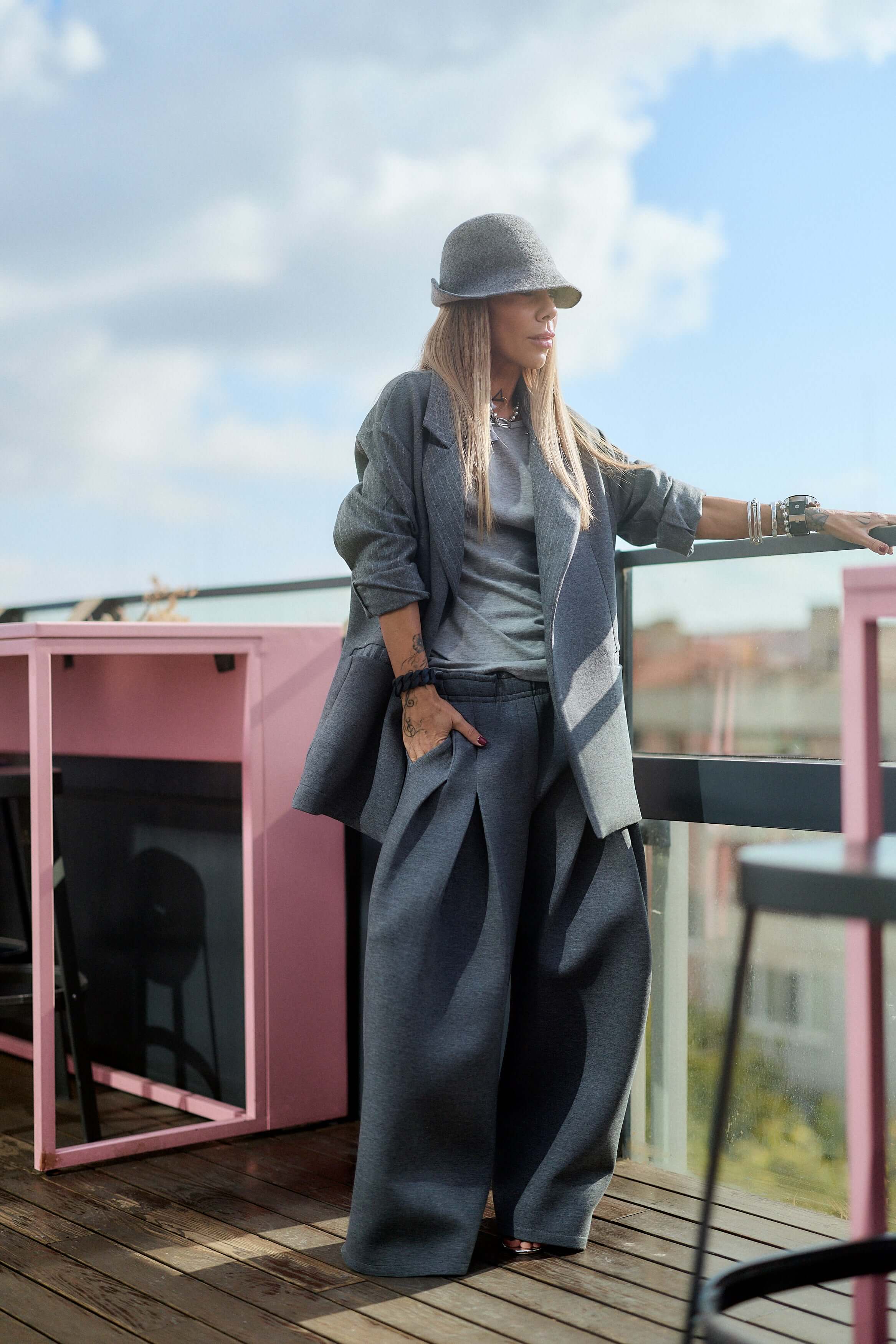 Gray Wide-Leg Structured Pants - Image 5