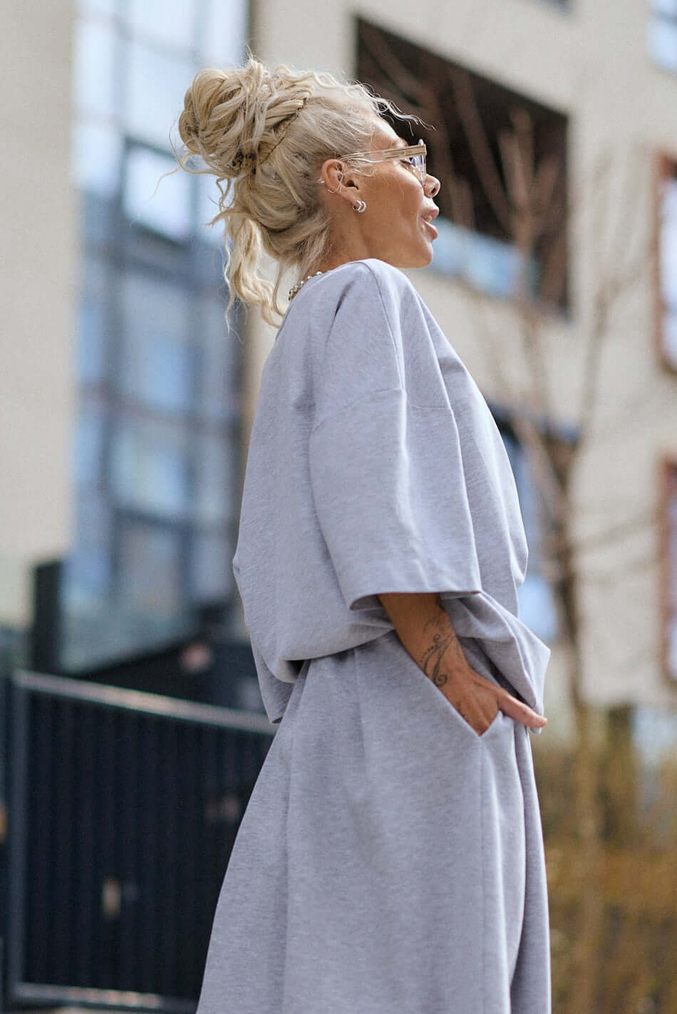Grey Oversized Graphic T-Shirt - Image 5