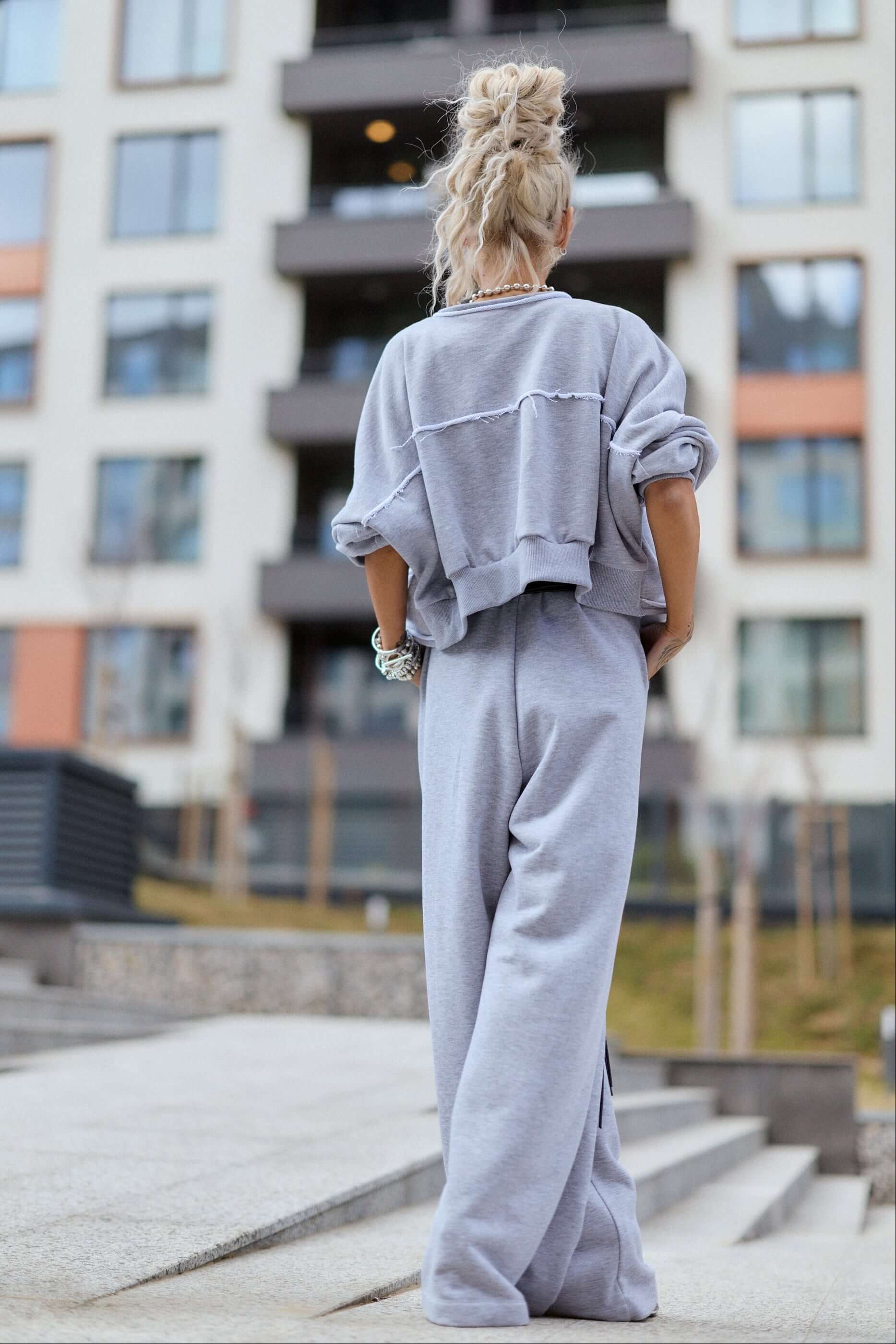 Grey Relaxed Lounge Set - Image 7