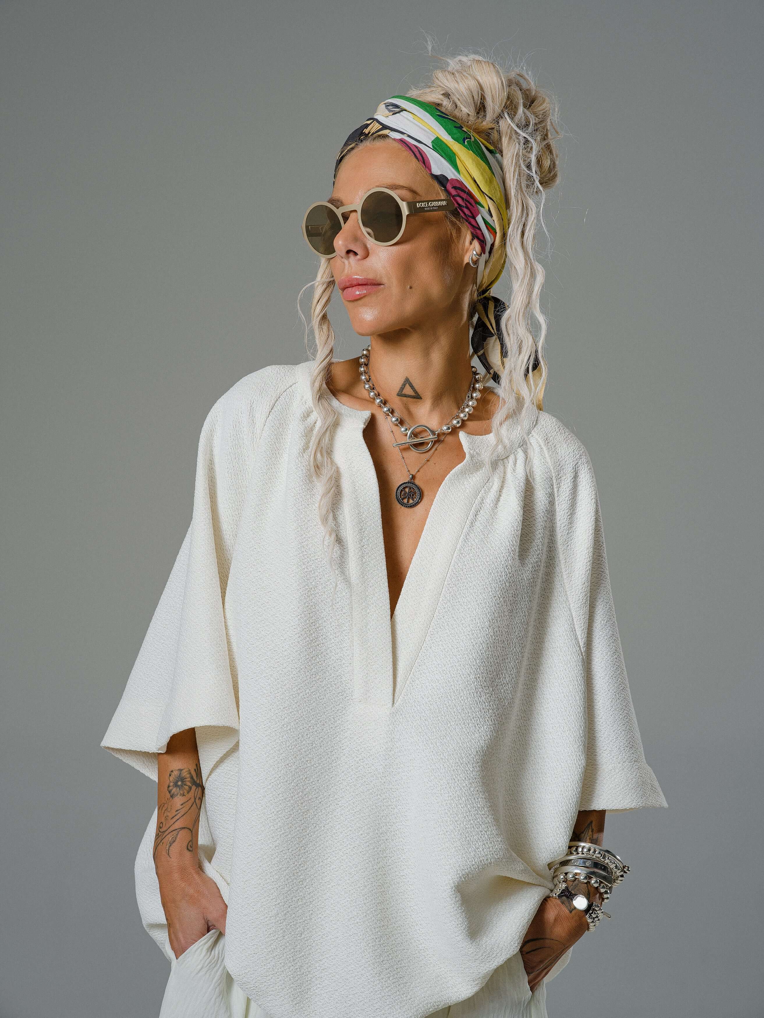 Ivory Textured Oversized Blouse - Image 3