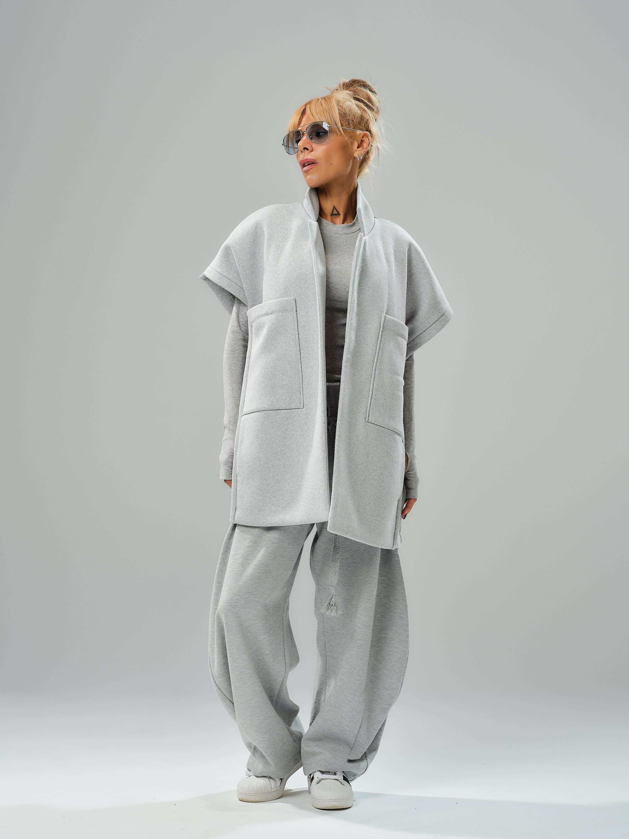 Oversized Grey Three-Piece Set - Image 8