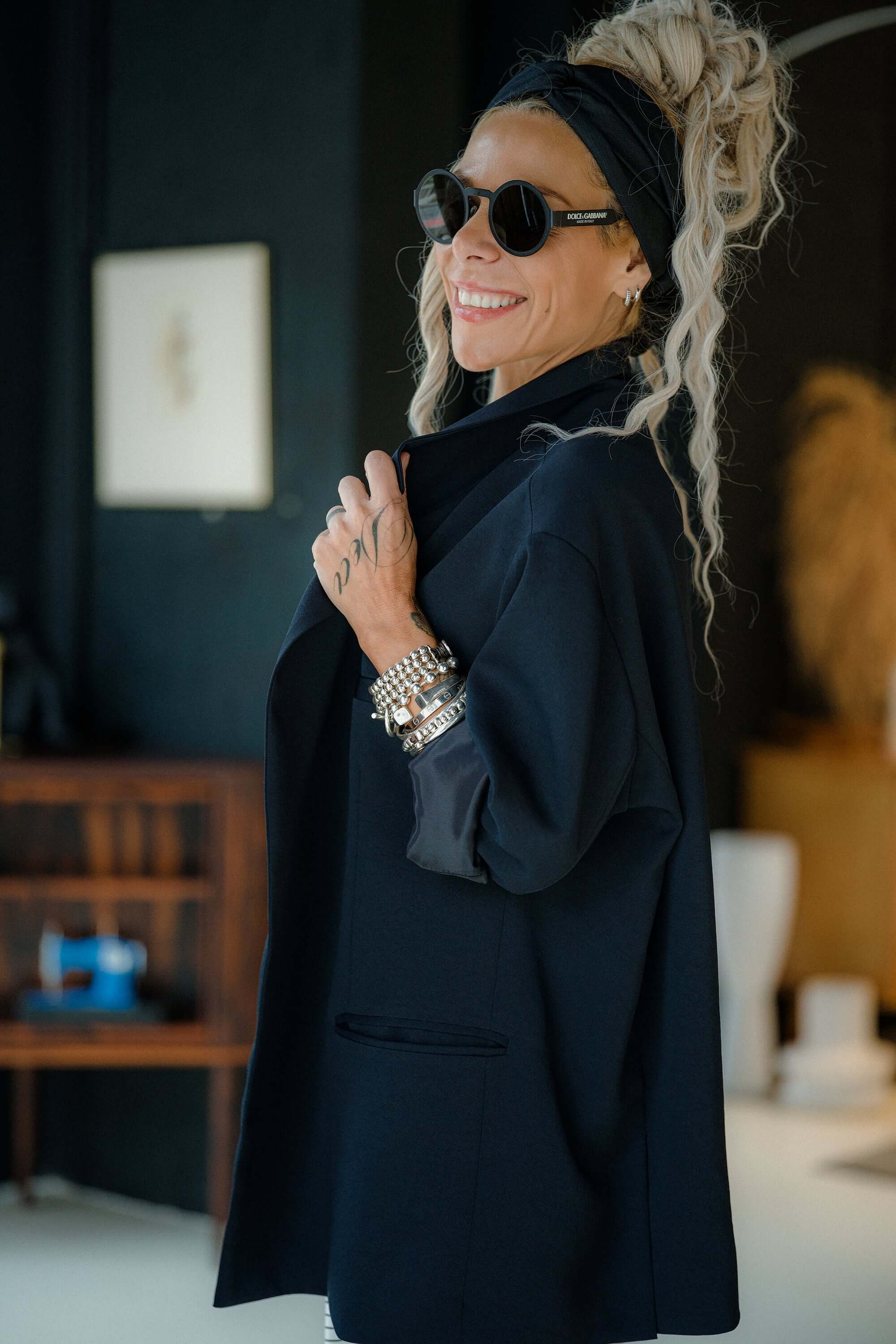 Black Oversized Midnight Blazer - Image 3
