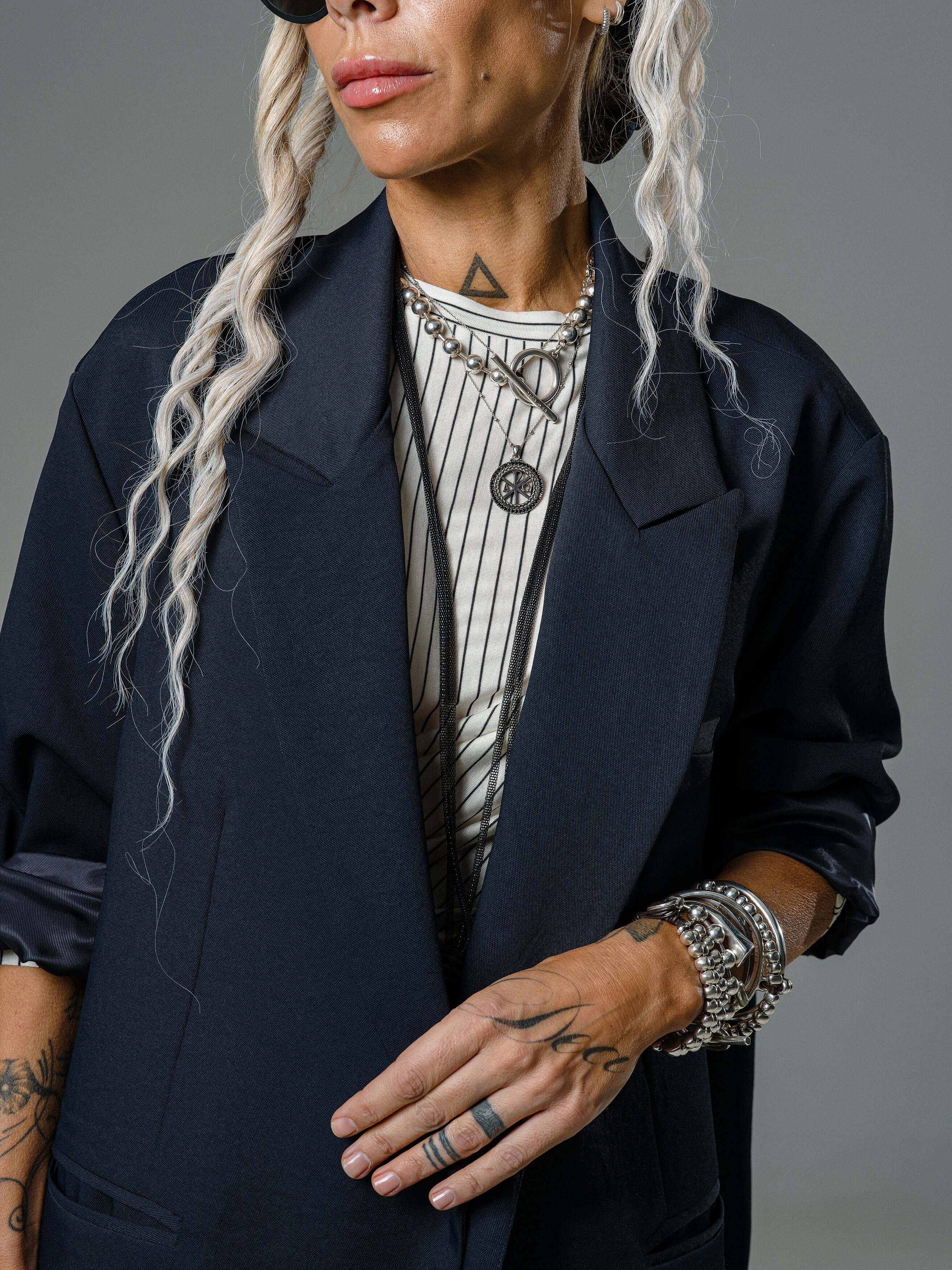 Black Oversized Midnight Blazer - Image 4