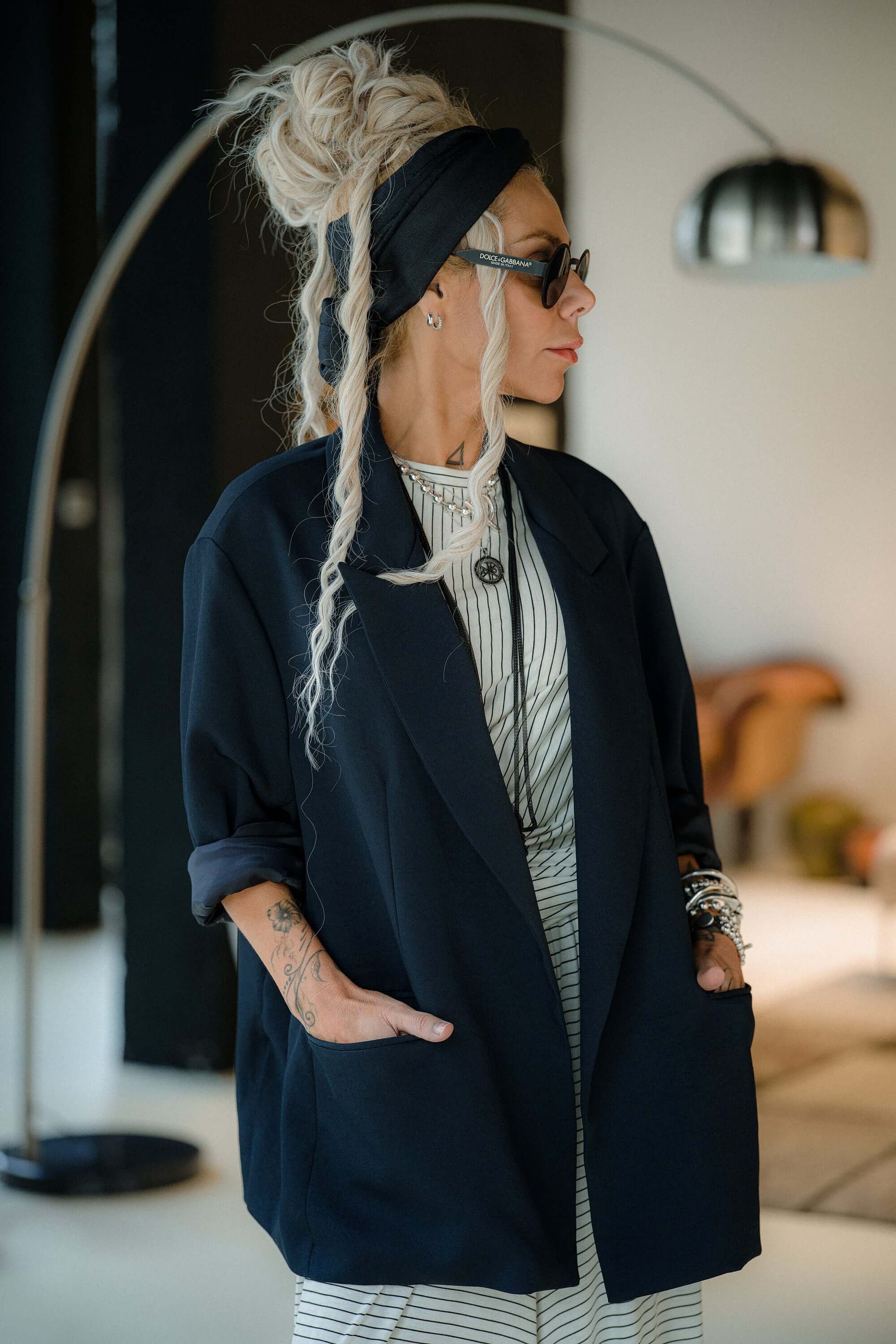 Black Oversized Midnight Blazer - Image 5