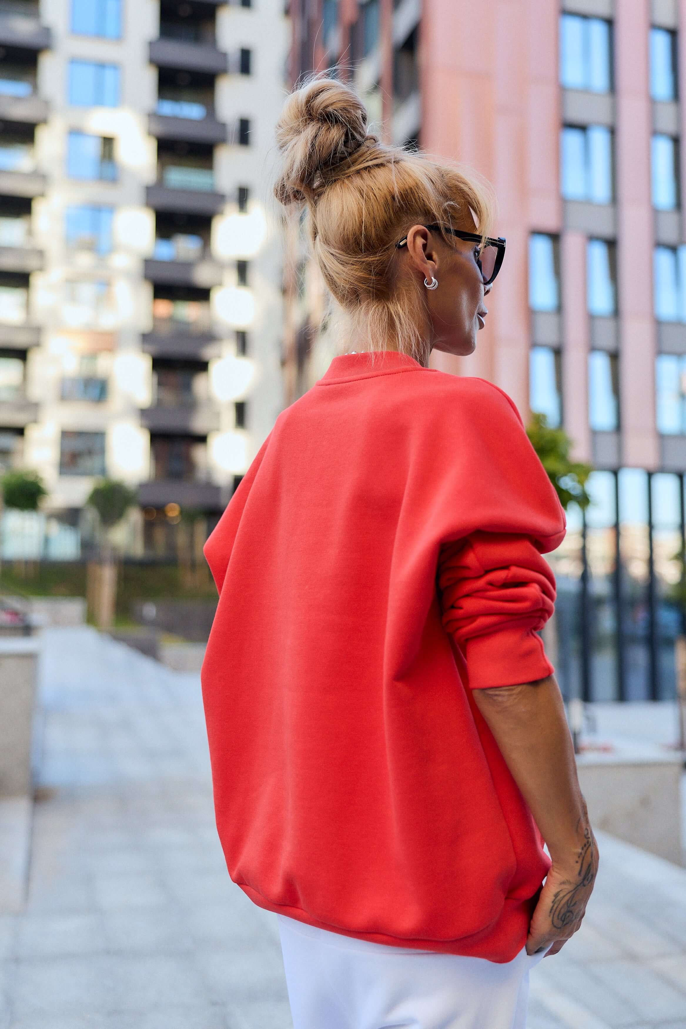 Red Oversized Sweatshirt & White Jogger Set - Image 4
