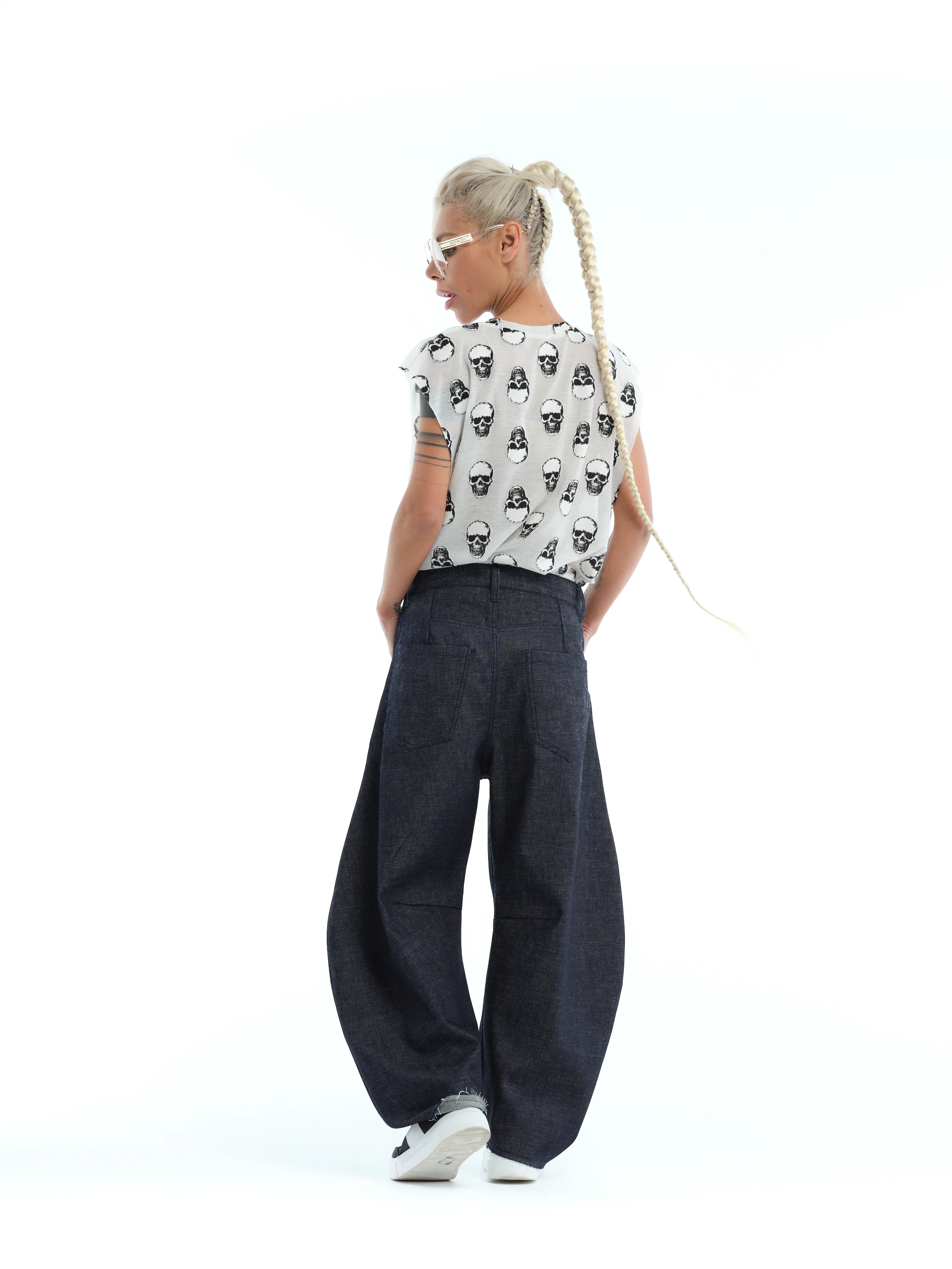 Relaxed Wide-Leg Indigo Jeans - Image 8