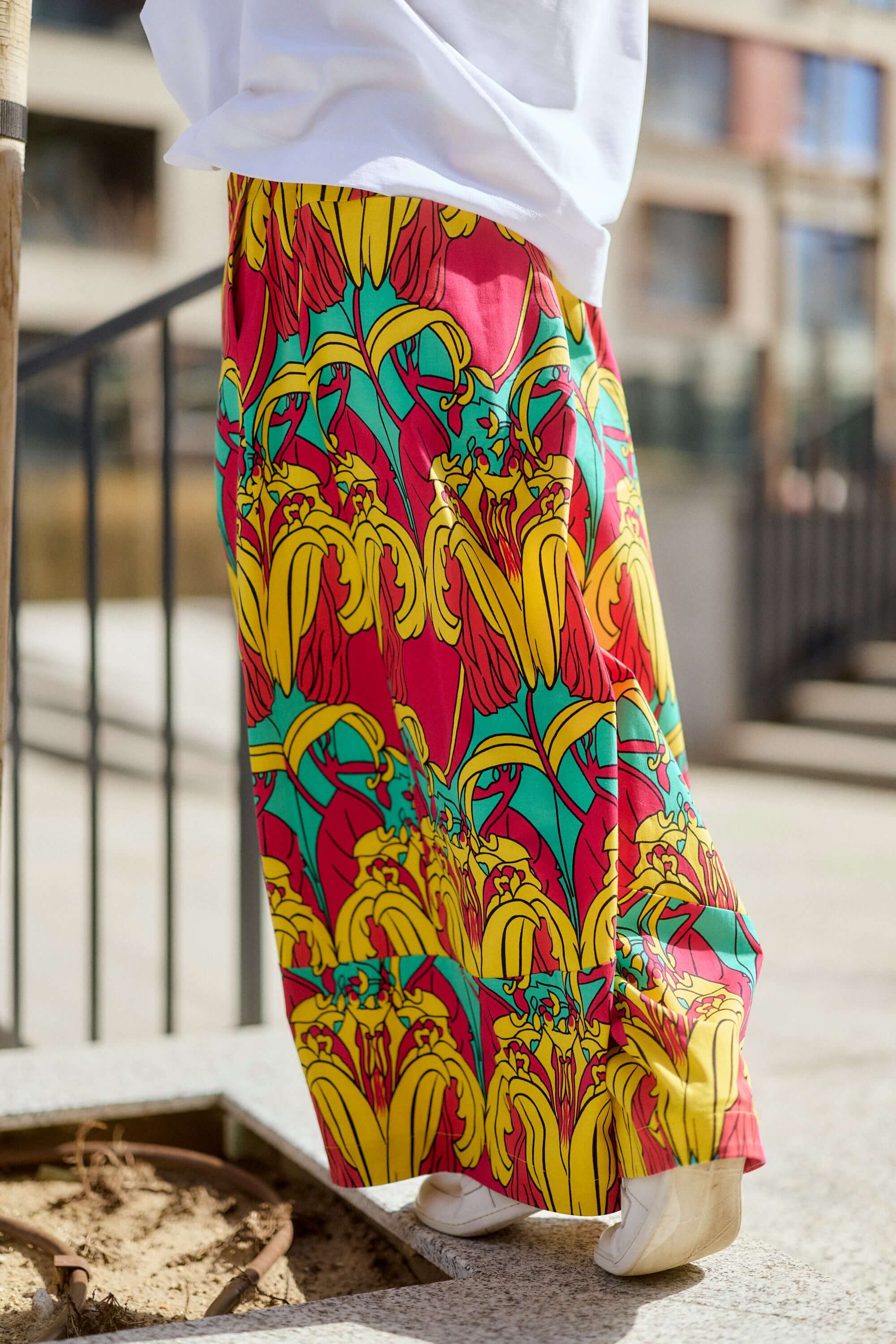 Wide-Leg Printed Pants - Image 4