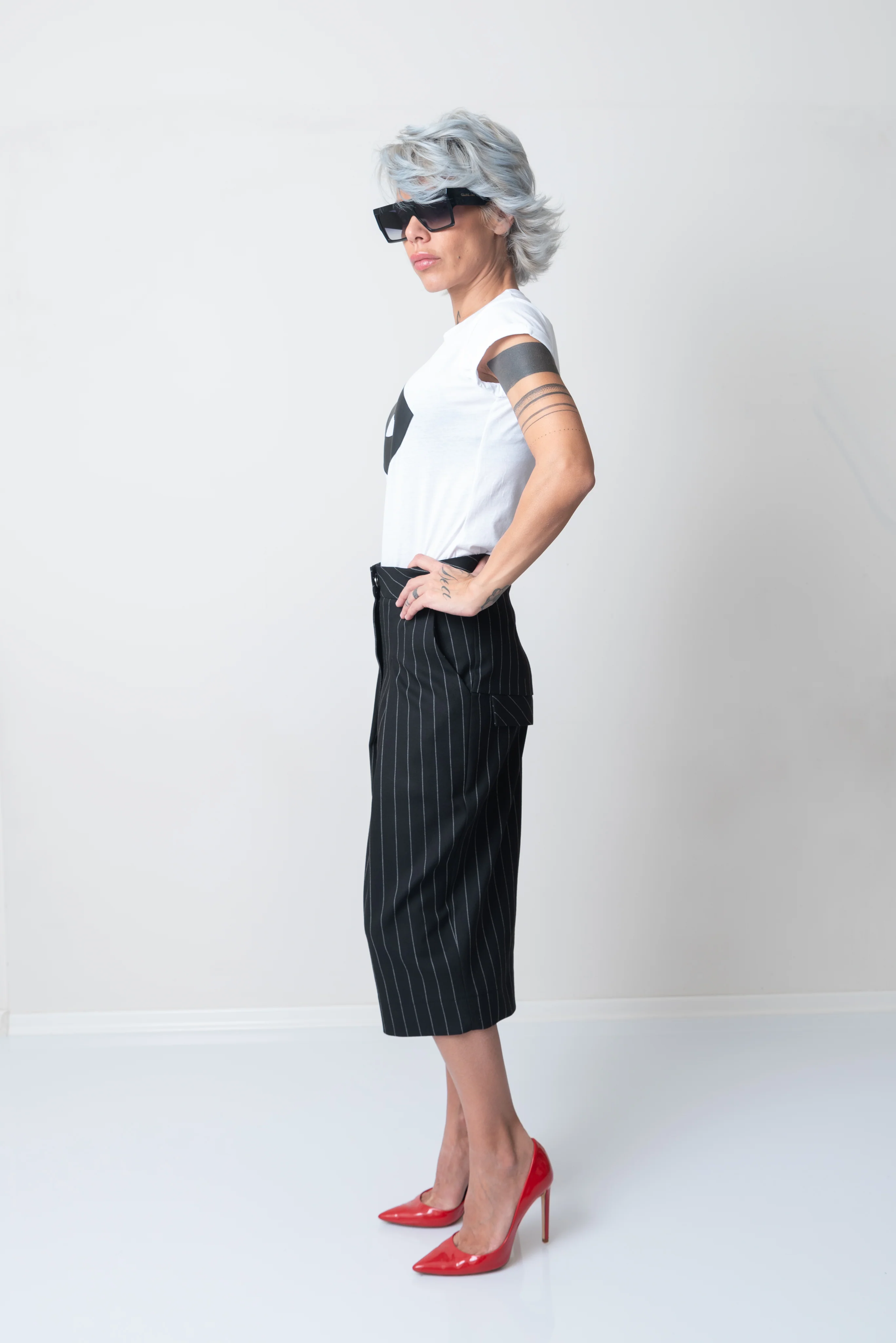 White T Shirt Blouse with Short Sleeves and Leatherette Lips - Image 4