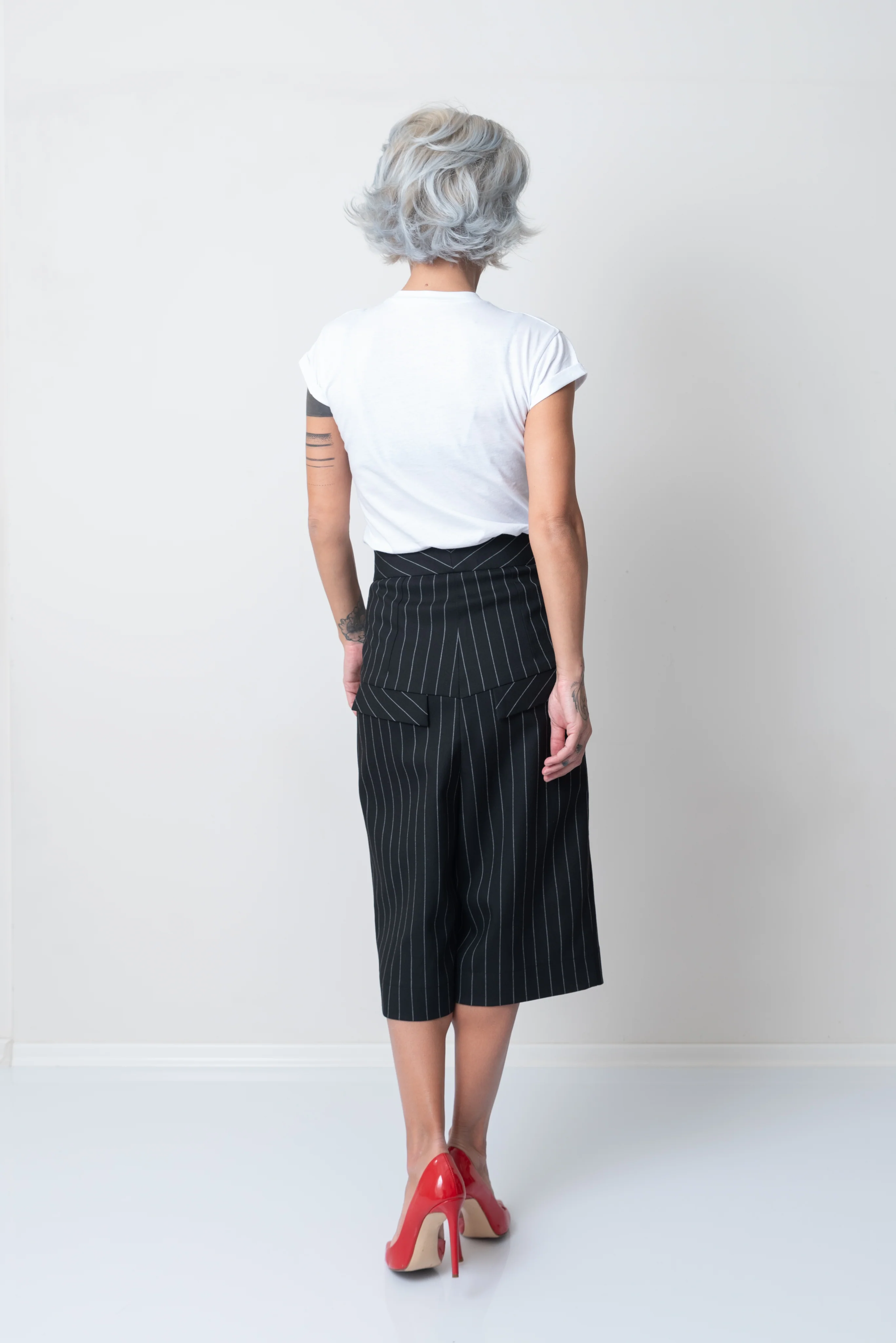 White T Shirt Blouse with Short Sleeves and Leatherette Lips - Image 8
