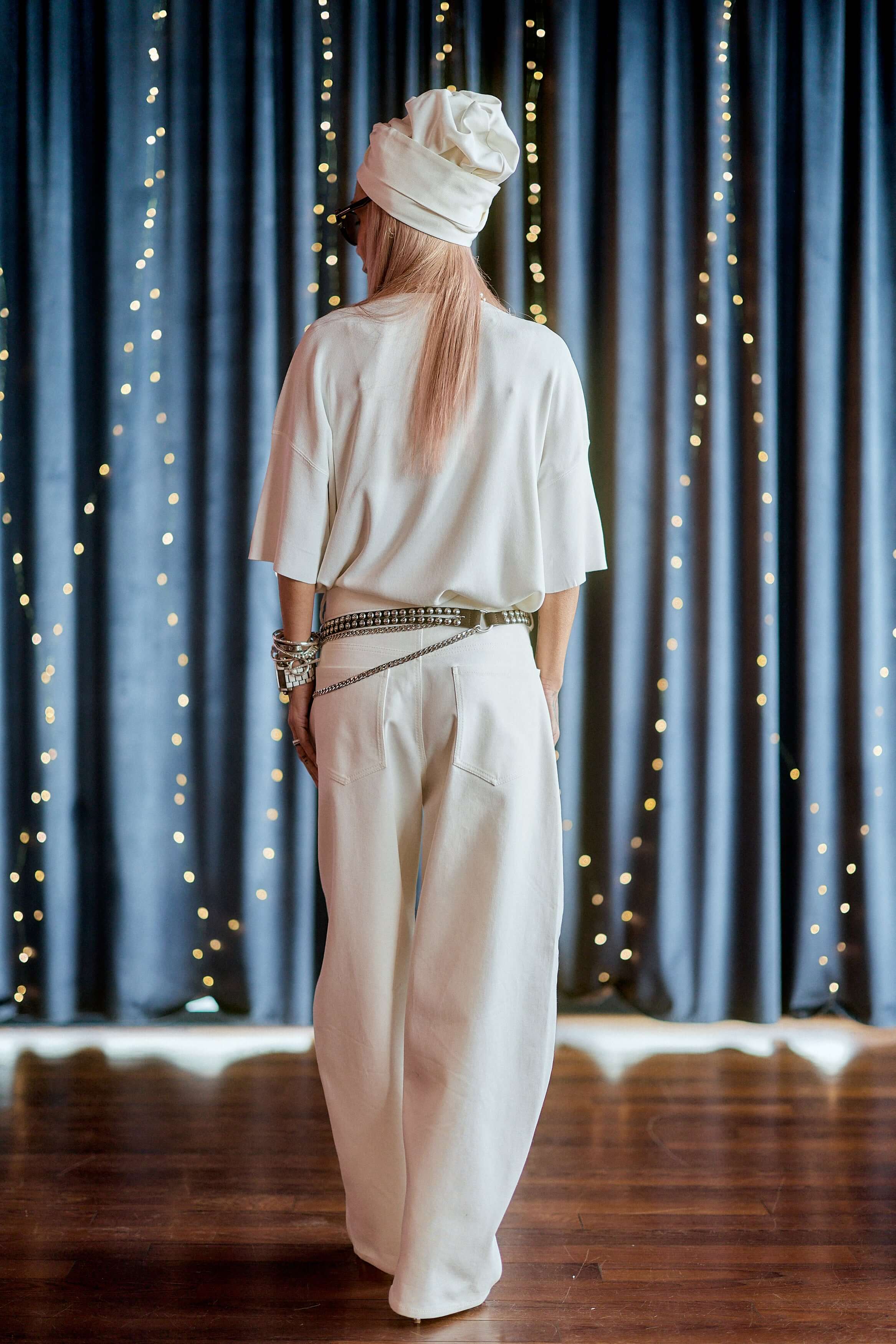 White Wide-Leg Denim Pants - Image 10