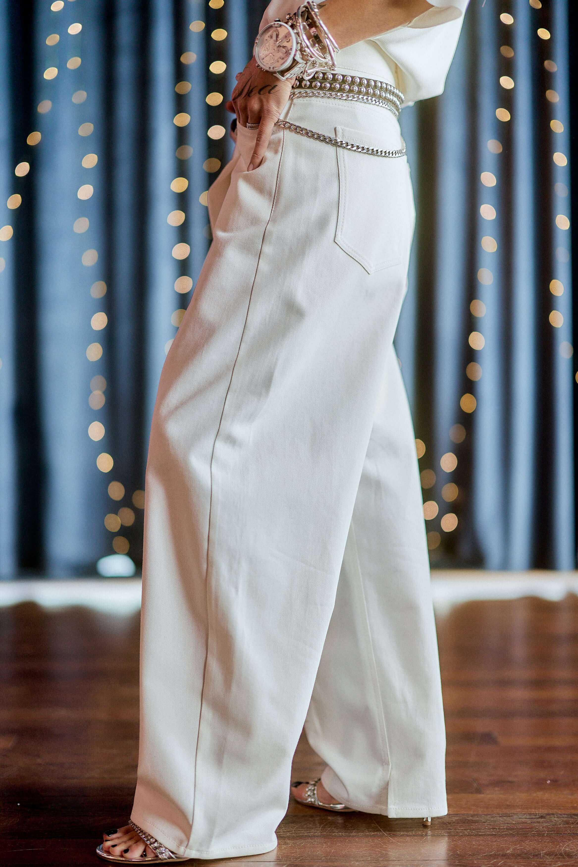 White Wide-Leg Denim Pants - Image 4