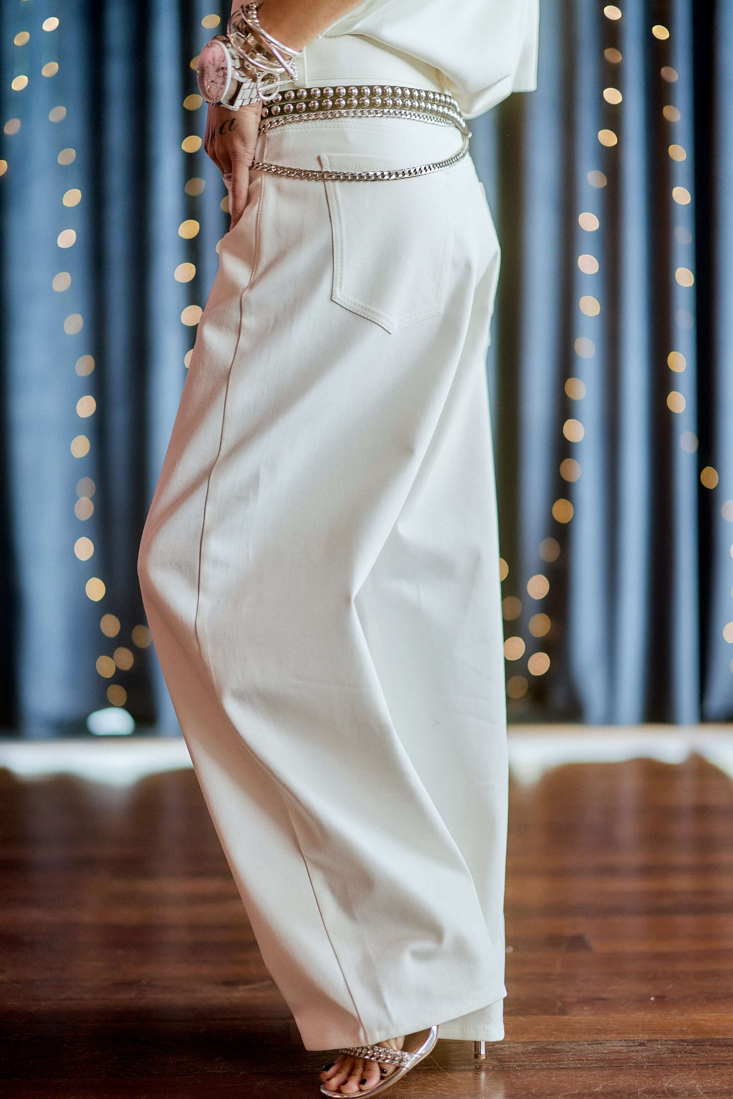 White Wide-Leg Denim Pants - Image 8