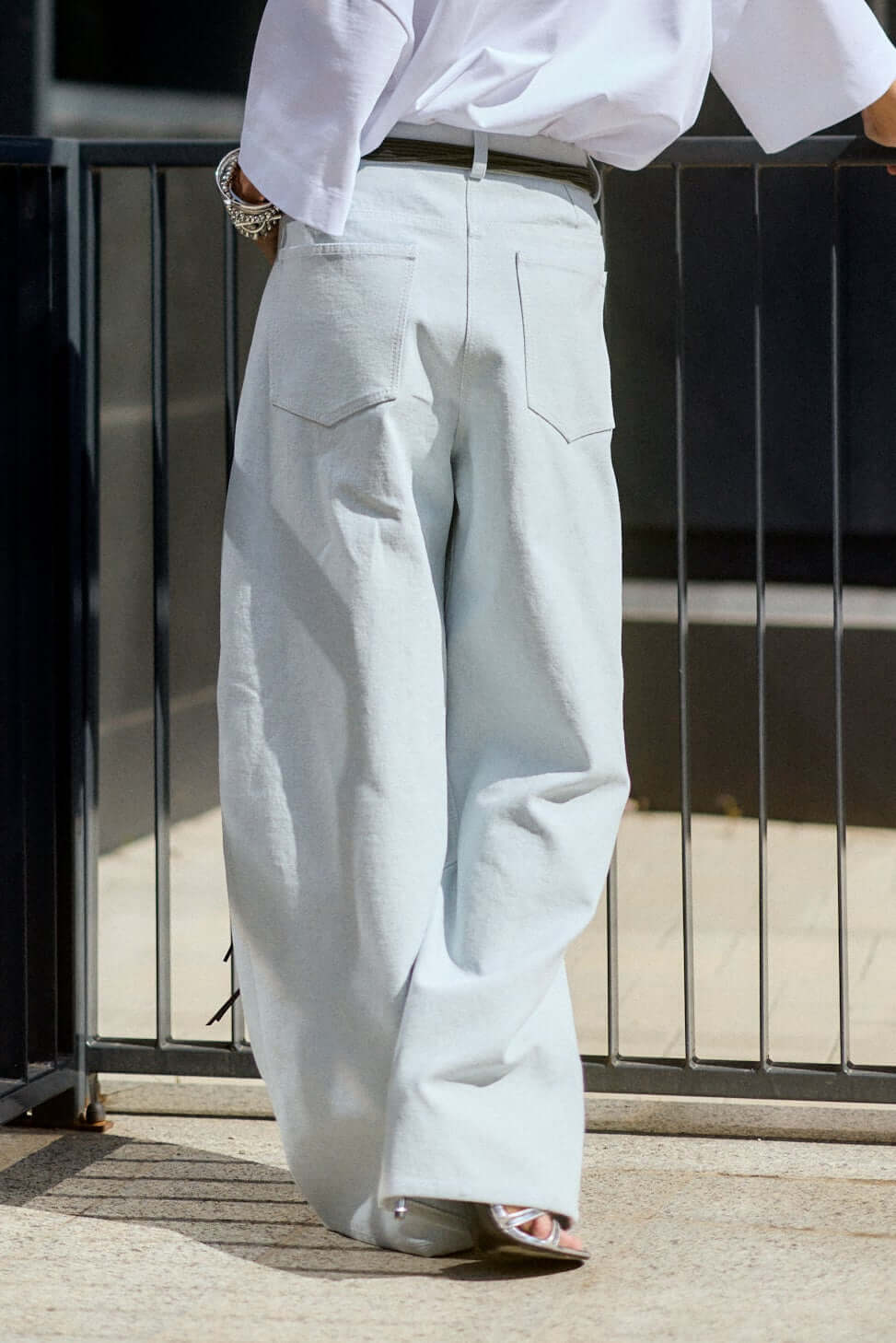 Wide-Leg Denim Pants - Image 5