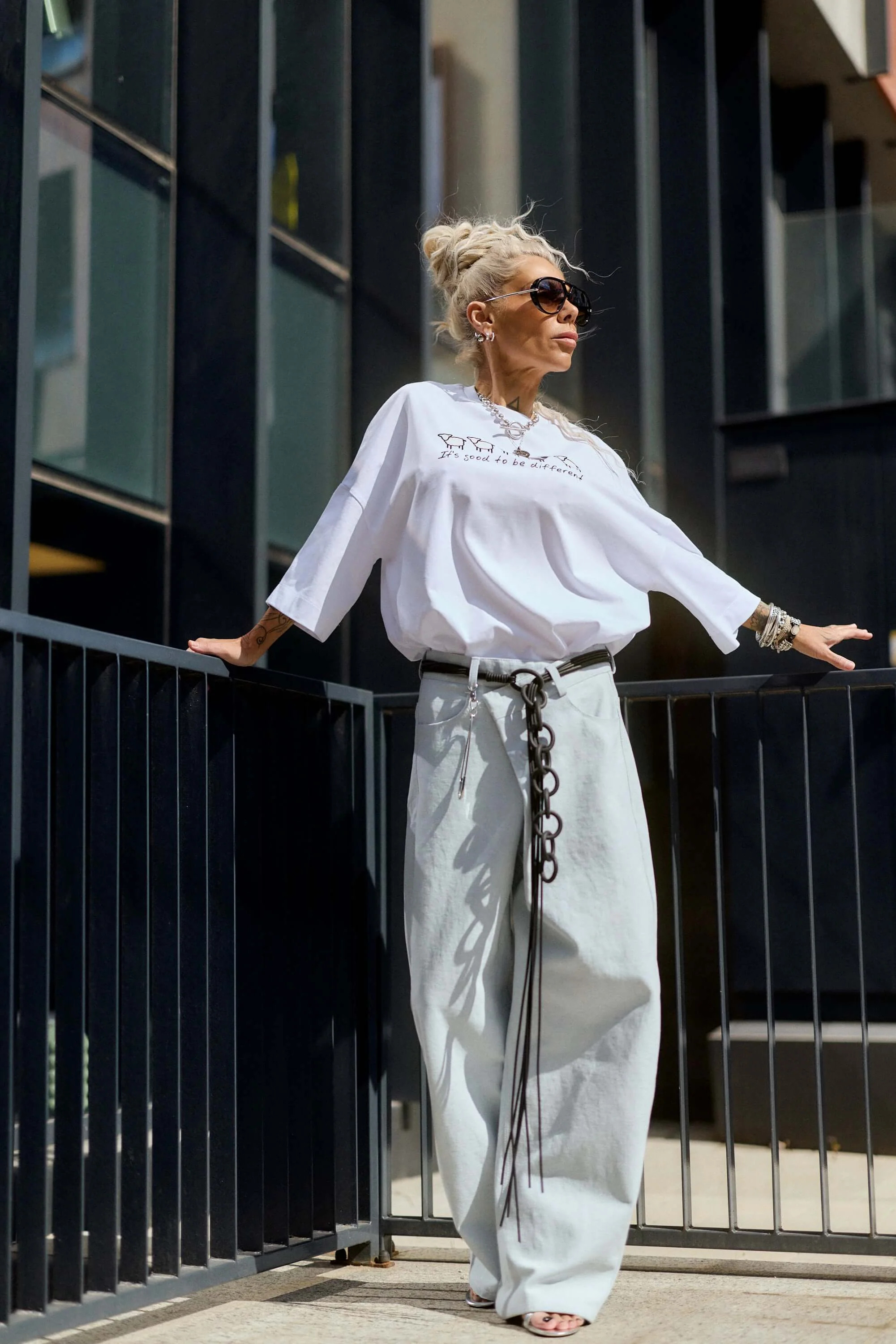 Wide-Leg Denim Pants - Image 9
