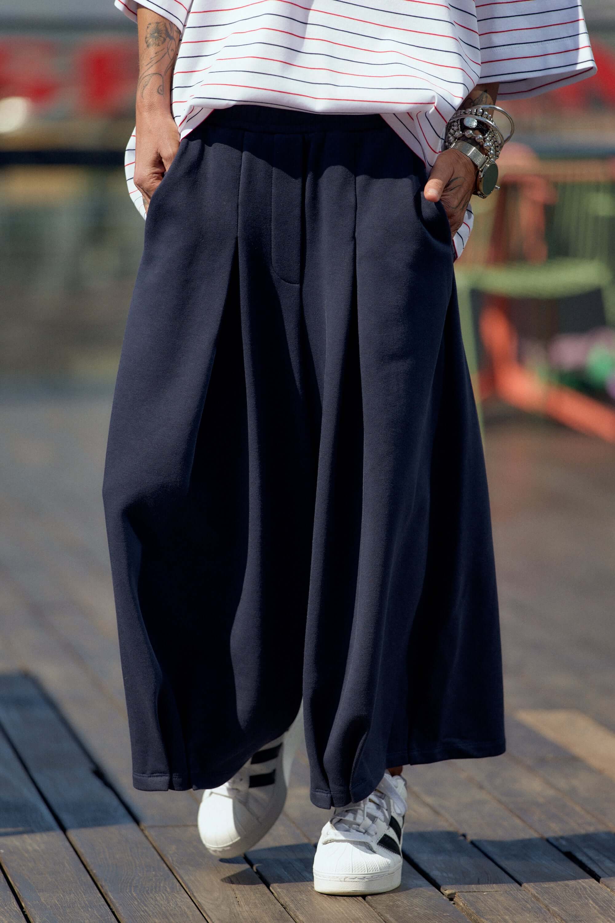 Wide-Leg Relaxed Trousers - Image 4