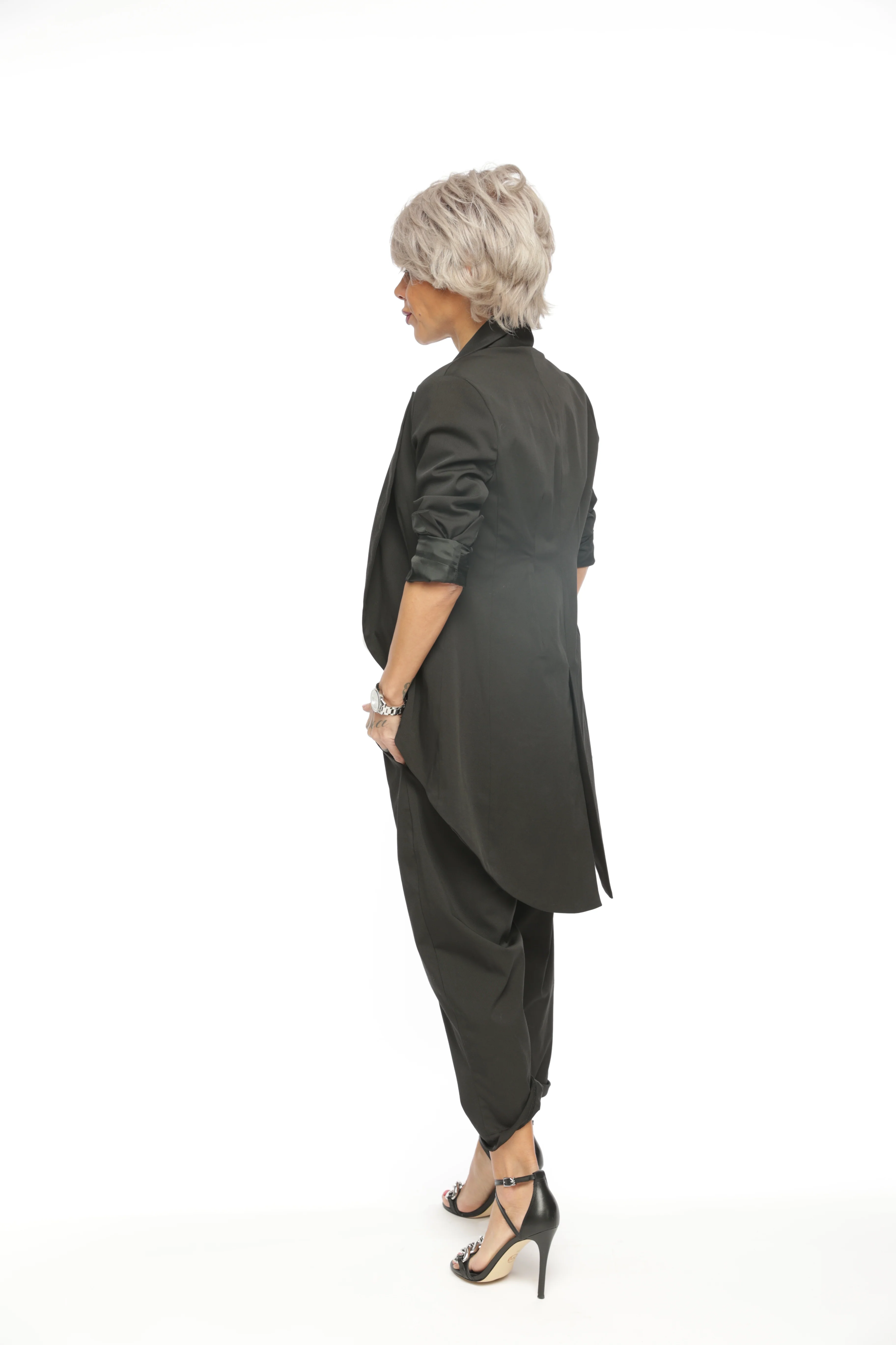 Slim-Fit Blazer Jacket with Long Back - Image 9