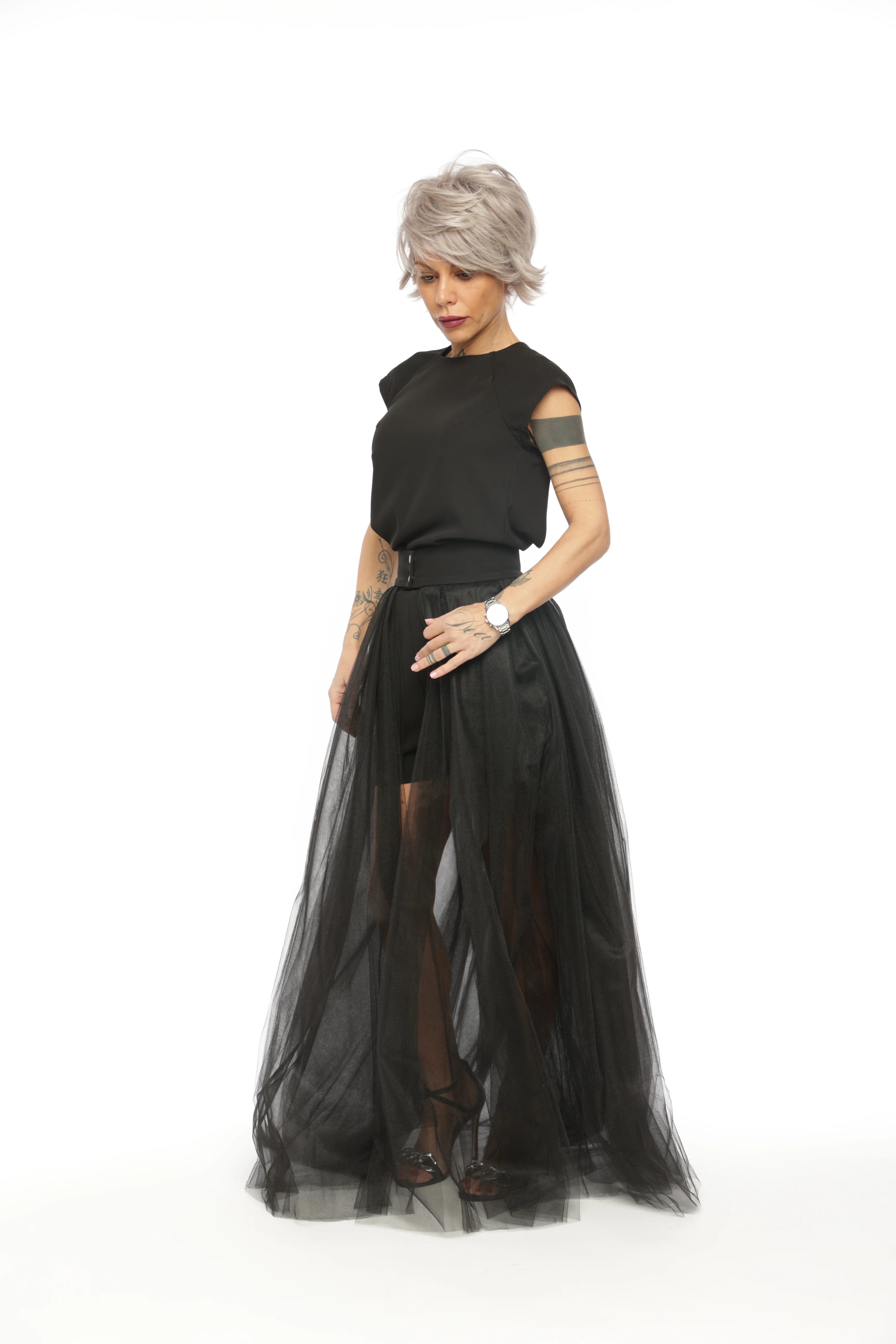 3-Piece Open-Back Top, High-Waisted Shorts and Tulle Skirt Co-Ord Set in Black - Image 7